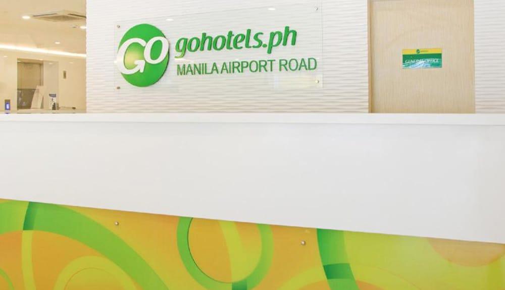 Go Hotels Manila Airport Road Exterior photo